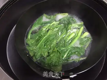 Make Garlic cabbage step 4