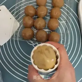 Make Lian Yuen Yuen step 11