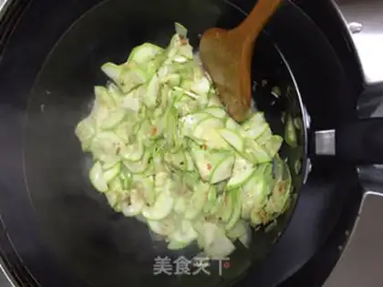 Make Fresh fried guacamole step 3