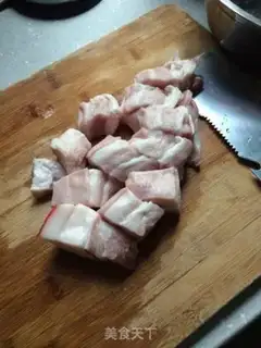 Make Meat pine buns step 0