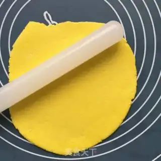 Make Rolling sugar cupcakes step 8
