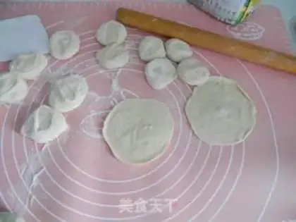 Make Eggs and water buns step 7