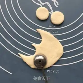 Make Rolling sugar cupcakes step 12