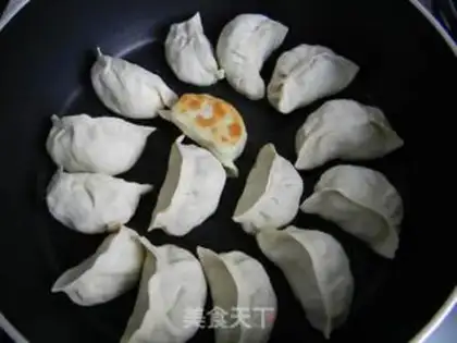 Make Eggs and water buns step 9