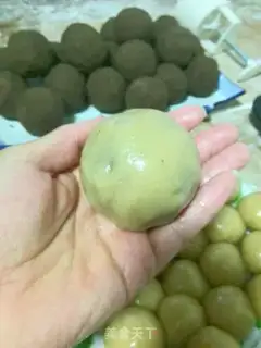 Make Green Bean Mooncake step 8