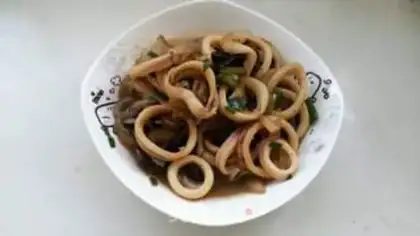 Make Onions blow up squid rings step 0
