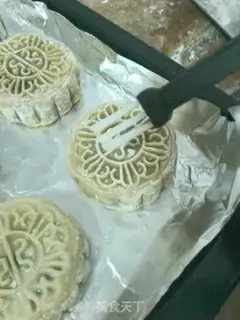 Make Green Bean Mooncake step 13