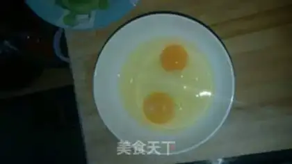 Make Tomato fried eggs step 2