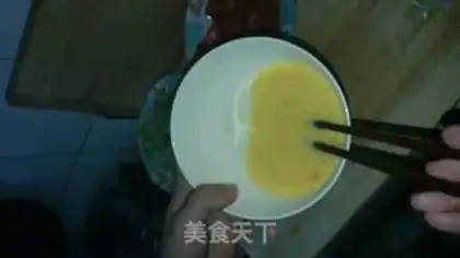 Make Tomato fried eggs step 3