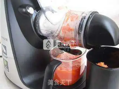 Make Tomato carrot juice step 2