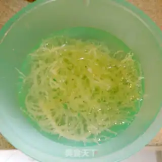 Make Spring rolls step 5