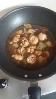 Make Garlic chicken legs burning chestnuts step 4
