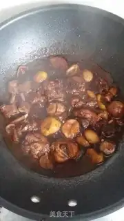 Make Garlic chicken legs burning chestnuts step 5