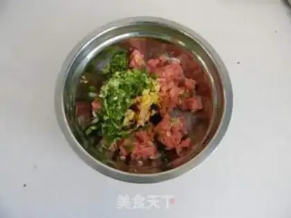 Make Celery beef cake step 1