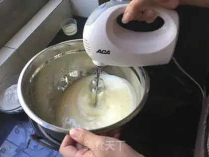 Make Butter cupcakes step 4