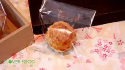 Make Rose Cloud Leg Mooncake step 23