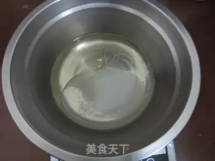 Make High pink sesame cake rolls step 3