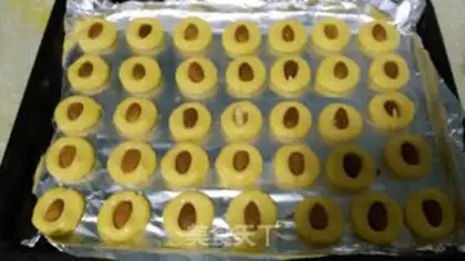 Make Almond cookies step 8