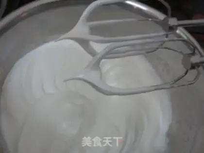 Make High pink sesame cake rolls step 9