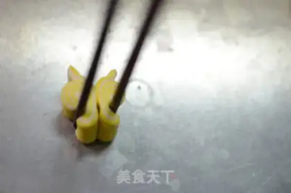 Make Butterfly roll step 9