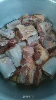 Make Creamed beef tails step 1