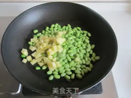 Make Ham fish, mashed beans step 1