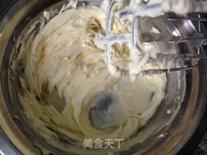 Make A bouquet cake step 1
