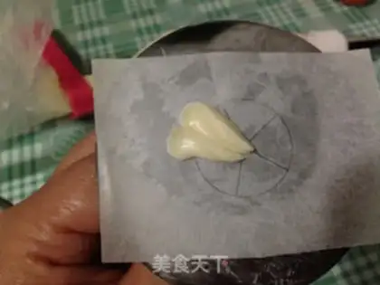 Make A bouquet cake step 11