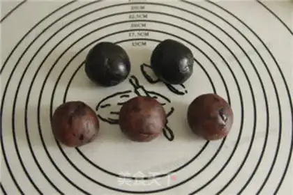 Make Chocolate moon cake step 1