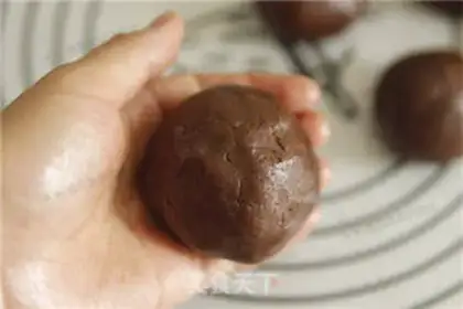 Make Chocolate moon cake step 5