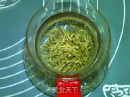 Make Gold and silver tea step 1