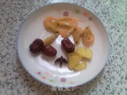 Make Shrimp-dried rooster soup step 2