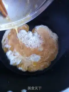 Make Crab sauce and egg fried rice step 5