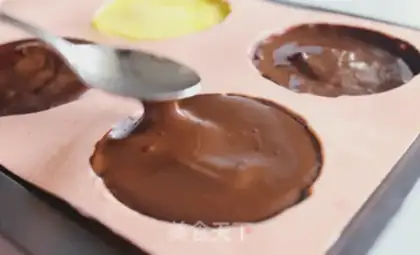 Make Ice cream mooncake step 8