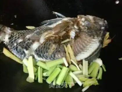 Make A red-burned tilapia step 3