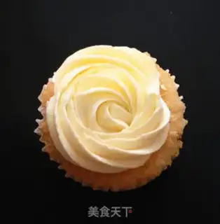 Make Butter cream and cupcakes step 21
