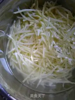 Make Spicy potatoes step 1