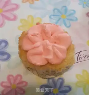 Make Butter cream and cupcakes step 24