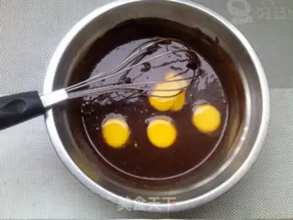Make Chocolate fruit, naked cake step 4