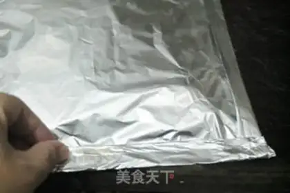Make Tin paper and chicken wings step 4