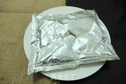 Make Tin paper and chicken wings step 6