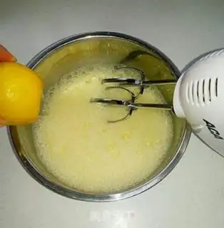 Make DIY SPONGEBOB CUP step 5