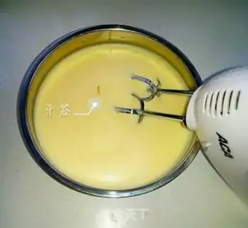 Make DIY SPONGEBOB CUP step 6