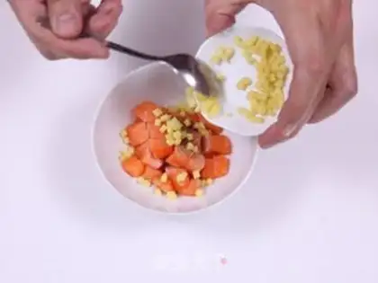 Make Kang-ding salmon rice step 4