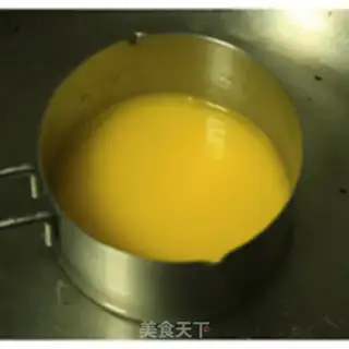 Make SpongeBob cake step 1