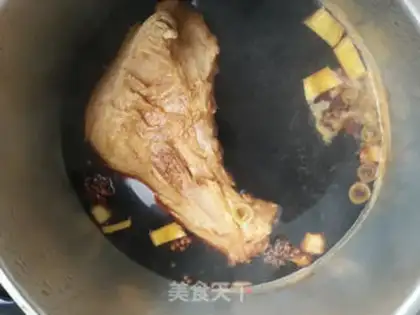 Make Stinky leg bones step 4