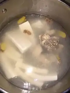 Make Tofu round soup step 3