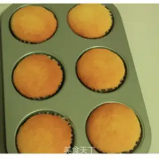 Make SpongeBob cake step 5