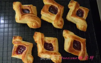 Make The Danish jam box step 14
