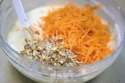 Make Carrot cake step 4
